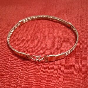 10k Plated Wire Bracelet
